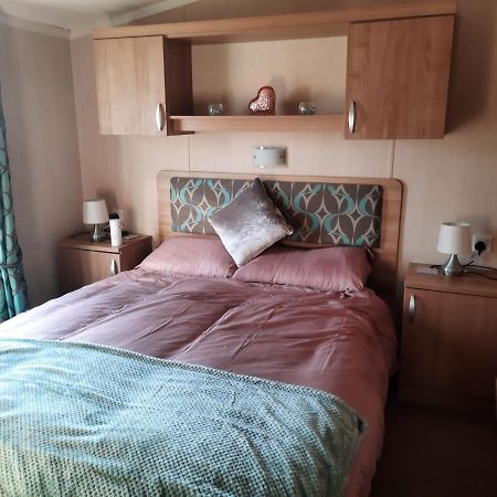 פאגהם Church Farm Haven Holiday Park מראה חיצוני תמונה