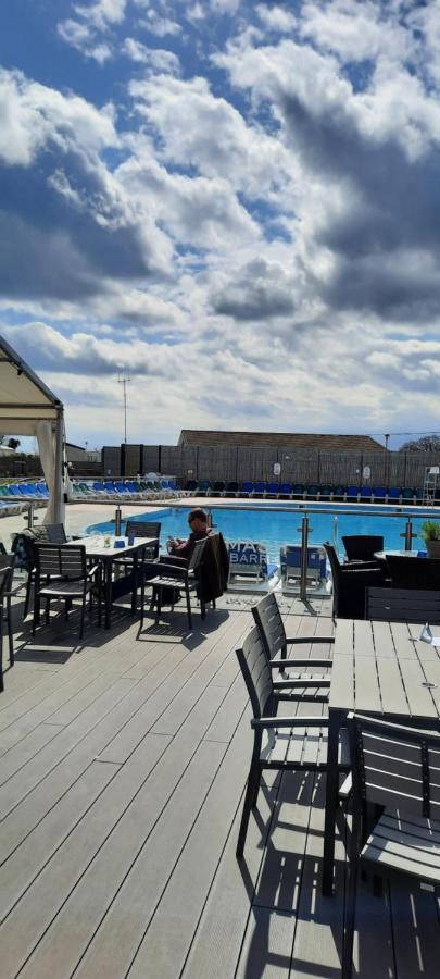 פאגהם Church Farm Haven Holiday Park מראה חיצוני תמונה